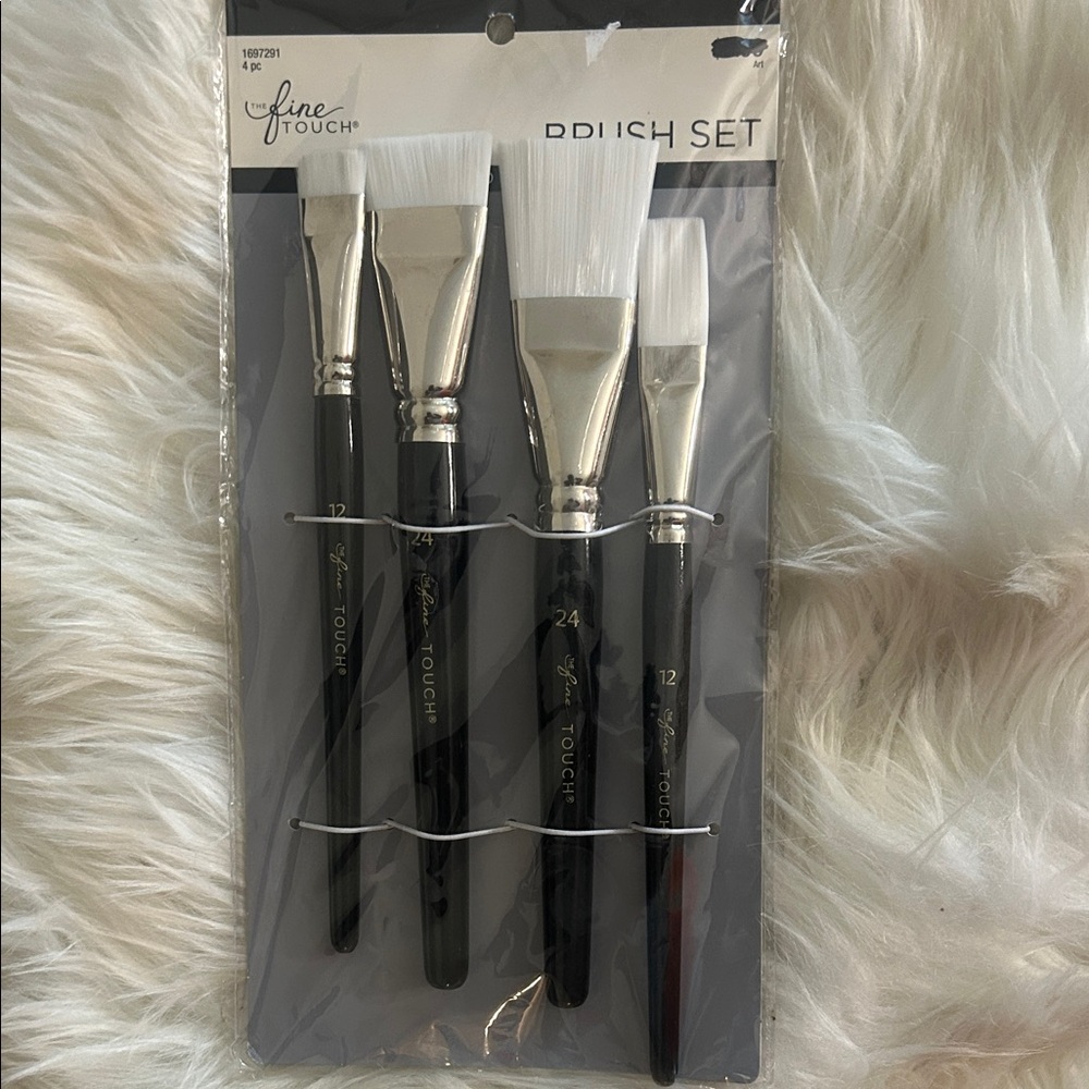 Black and Silver Brush Set